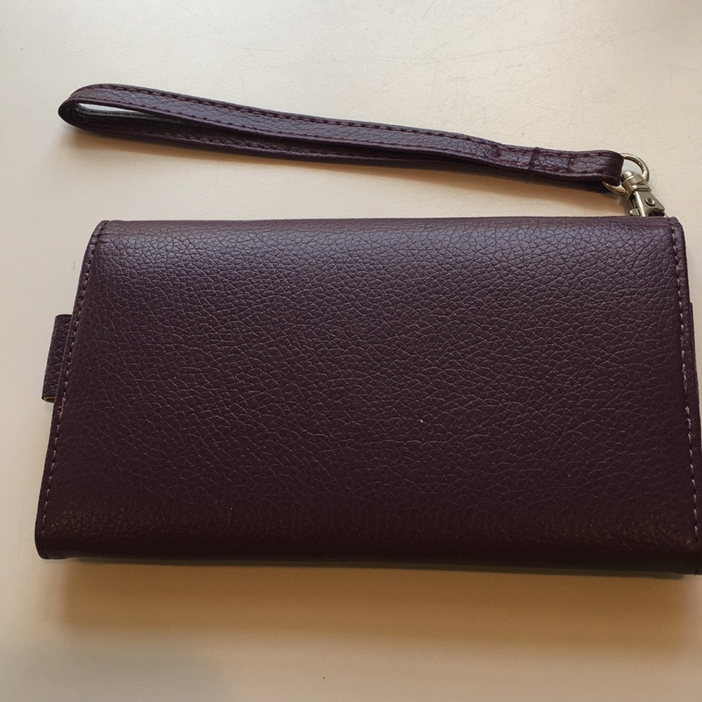 NEW - Burgundy Wristlet - Picture 7 of 7
